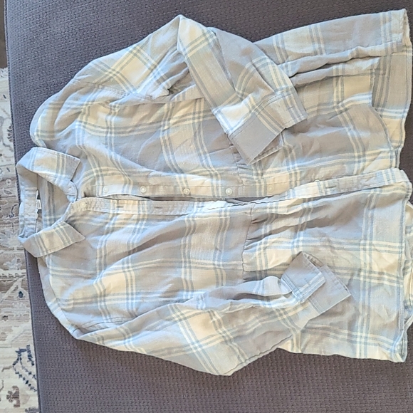 American Eagle Outfitters Tops - American Eagle Flannel